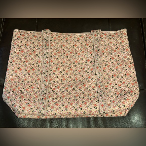 HTF Vera Tote Sweethearts and Flowers - Picture 2 of 3